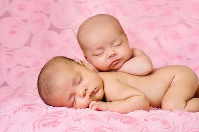 Why do you dream of giving birth to twins?
